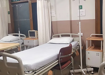 Dr. Chander Mohan, MBBS, M.S - TENZIN HOSPITAL