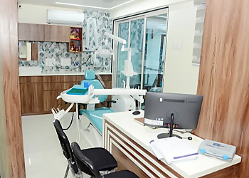 Dr. Chandrakant Upadhyay, MBBS, MD, DM - WELLNESS EDGE CLINIC