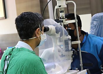 Dr. Charudutt Kalamkar MBBS, MS - SHRI GANESH VINAYAK EYE HOSPITAL