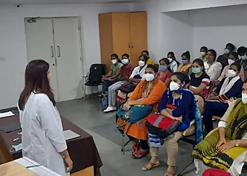 Dr. Chetna Ramani, MBBS, DGO, MRCOG, CIMP - RAMKRISHNA CARE HOSPITALS