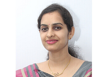 Dr. Daksha Mandhaniya, MBBS, MD