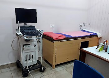 Dr. Deepa Aggarwal, MBBS, DGO - OM MEDICAL CENTRE