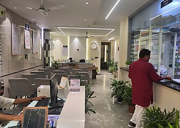 Dr. Deepak Gandhi, MBBS, MS - GANDHI EYE CENTER