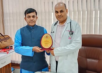 Dr. Deepak Kumar, MBBS, MD - SAKET ORTHO SPINE CARE & MULTISPECIALITY HOSPITAL