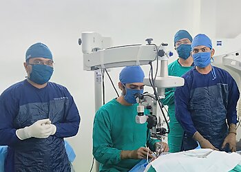 Dr. Deepesh Chhablani, MS, FVRS, FAICO - RAJASTHAN EYE HOSPITAL