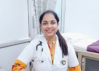 Mumbai Gynaecologist Doctors Dr. Deepika Doshi - Dhanvantari Hospital image 1