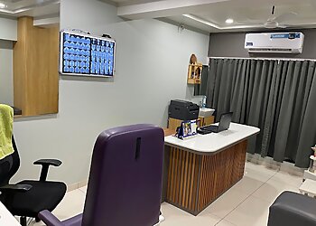 Dr. Denish Ardeshana, MBBS, MS - MARUTI HOSPITAL & ENT DIAGNOSTIC CENTER