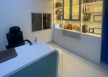 Dr. Dennis Henry, MBBS, MD, DNB, IFAAD, FRCP - DR HENRY'S SKIN CLINIC