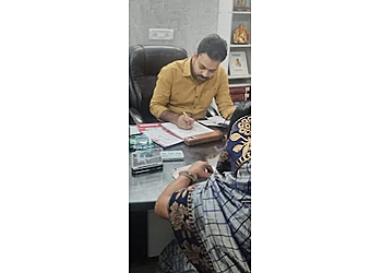 Dr. Dharmendra Kumar Tiwari, MD, DM - DIABETES AND ENDOCRINE CLINIC