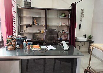 Dr. Dharmendra Singh Fatehpuriya MBBS MS