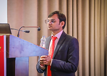 Dr. Dheeraj Kumar Mittal, MBBS, MD