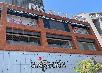 Dr. Digant Thakkar, BDS, MDS - SILVER SMILE DENTAL SPECIALIST