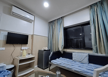 Dr. Dighe Tushar Anil, MBBS, MD, DM - DEENANATH MANGESHKAR HOSPITAL & RESEARCH CENTER