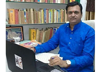 Dr. Dilipbhai J Dave - MATANGI JYOTISH KARYALAYA