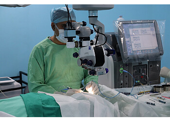 Dr. Diva Kant Misra, MBBS, DO, DNB, MNAMS, FVRS - SWARNJYOTI EYE HOSPITAL