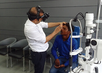 Dr. Diva Kant Misra, MBBS, DO, DNB, MNAMS, FVRS - SWARNJYOTI EYE HOSPITAL