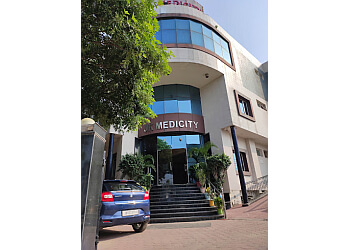 Dr. Furqan Ahmad Nizami, MS, M.Ch - JK MEDICITY SUPERSPECIALITY HOSPITAL