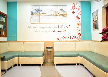 Dr. Gaurav Garg, MBBS, MD - DERMALIFE