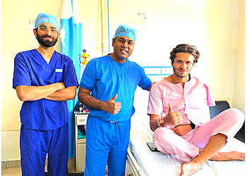 Dr. Gaurav Jain, M.B.B.S. & D.N.B. - BONEXPERT CLINIC