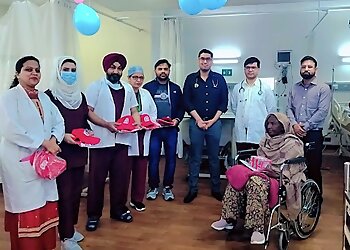 Dr. Gaurav Singla, MBBS, MD, DM - FORTIS ESCORTS HOSPITAL