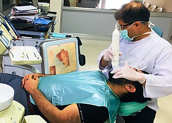 Dr. Gautam Munjal, MDS