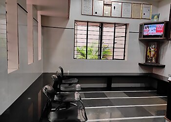 Dr. Girish Harkut, MBBS, MS