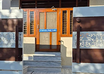 Dr. Govind Choyal Ayurveda Pain Clinic
