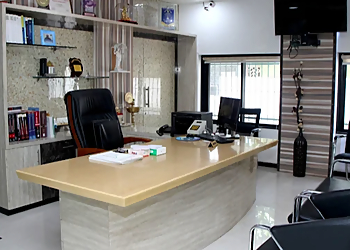 Dr. Gurunath Parale, MBBS, MD, DM, FACC, FICP, FCCI