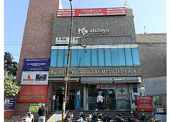 Dr. Hardeep Kumar, MBBS, DM