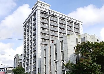 Dr. Harikrishnan B, MBBS, MD, DM - MEDICAL TRUST HOSPITAL