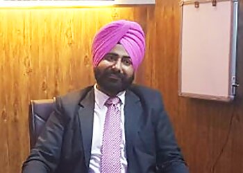 Amritsar Psychiatrists Dr. Harjot Singh Makkar, MBBS, MD - DR HARJOT SINGH NEUROPSYCHIATRY CENTER & HOSPITAL image 1