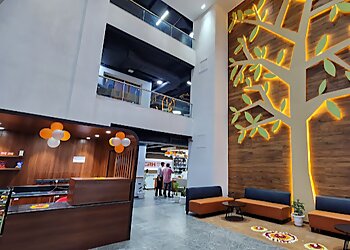 Dr. Harpreet Singh Kochar, MBBS, MS - CRH ENT, MRI and Diagnostics