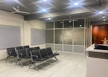 Dr. Harshini A S, MBBS, MD, PDF, MRCP - CHIRASYA CLINIC