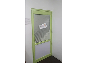 Dr. Harsimran Singh, MBBS, MS - Simran E.N.T Centre