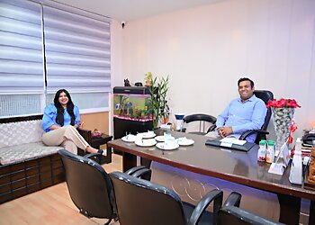 Dr Himanshu Paul, MBBS, MS, M.Ch - SKIN AND SCULPT