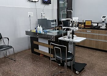 Dr. Jasvinder Singh Saroya, MBBS, DO, DNB, MNAMS, MFCO, FCLI - SAROYA EYE HOSPITAL