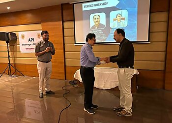 Dr. Jayanti Gurumukhani, MBBS, MD, DM, FAAN, FEBN, FRCP, MNAMS, MRCP (UK) SCE, FICP