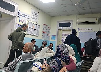 Dr. Jetinder Pal Singh, MBBS, M.Ch - SHRI MATA VAISHNO DEVI NARAYANA MULTISPECIALITY CLINIC