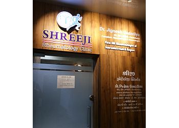Dr. Jignesh Usdadiya, MBBS, MD, DM - SHREEJI RHEUMATOLOGY CLINIC