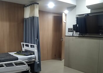 Dr. Jitendra Amlani, MBBS, MS, M.Ch - UROCARE HOSPITAL