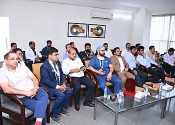 Dr. Jitendra Kumar, MBBS, MD, DNB, DM - ACCORD SUPERSPECIALITY HOSPITAL