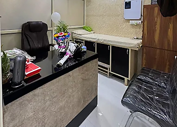 Dr. Junaid Khurshid Alam, MBBS, MD - STAR CRITICARE HOSPITAL