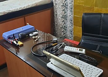 Dr. Kailash Gokral, MBBS, PGDMLS, MD