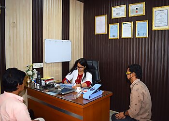 Dr. Kairavi Bhardwaj, MBBS, DNB - VIBGYOR KIDNEY CARE