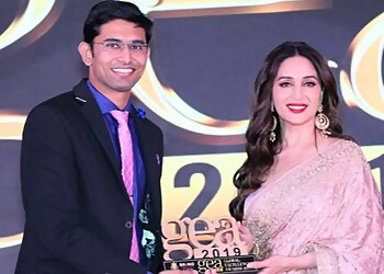 Dr. Kalrav Mistry, MBBS, MD