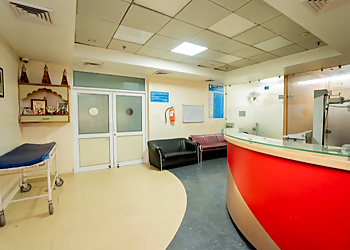 Dr. Kamaljeet Singh, MBBS, MD, DM - SAKSHAM HOSPITAL