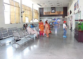 Dr. Karamveer Singh Sabharwal, MBBS, MS, MCh - SOHANA HOSPITAL