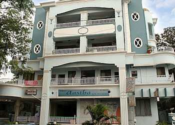 Dr. Karan G Balani, MBBS, MS, M.Ch - Aastha Hospital