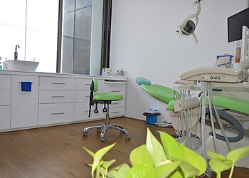 Dr. Kartik Hadia, BDS, MDS - GLOBAL DENTAL AND ORTHODONTIC CARE