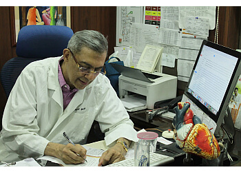 Dr. Keyur Parikh, MBBS, MD, FCSI, FACC, FESC, FSCAI, FIACS - CIMS HOSPITAL